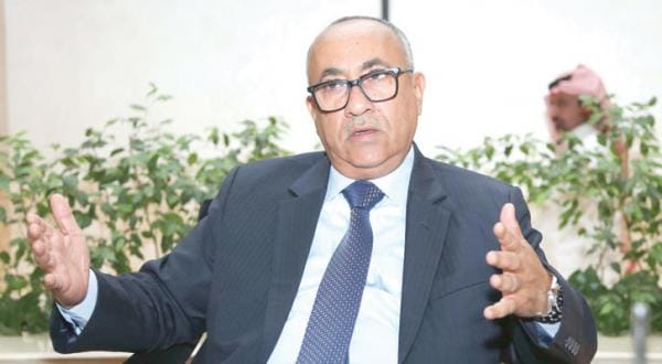 بینک کو علیحدگی پسند کہنے سے انکار: ہماری حکومت جمہوری ہے، (یمنی سنٹرل بینک) کے گورنر (الشرق الاوسط) کے ساتھ  یہاں تک کہ عدن میں بھی
