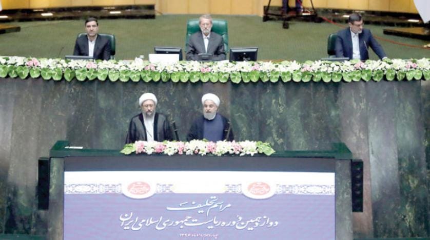 خواتین اور نسلی نمئندگان کی عدم موجودگی کے ساتھ روحانی کی حکومت کی تشکیل