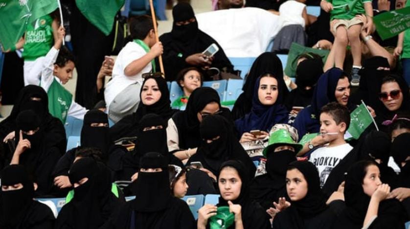 سعودی عرب فٹبال گراؤنڈ کو خواتین کے لئے کھول رہا ہے