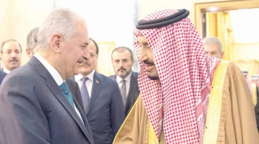 خادم حرمین یلدرم کا خیر مقدم کر رہے ہیں