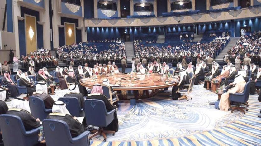 ریاض کے سربراہی اجلاس میں مکمل خلیجی مسائل کے سلسلہ میں گفتگو