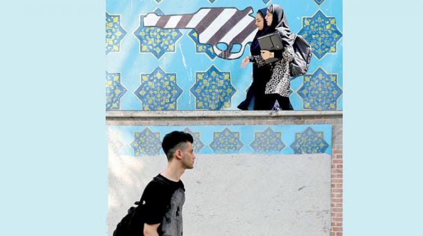 ایران نے سرکاری طورپر تیل کے شعبہ میں  ہائ الرٹ  کا اعلان کیا