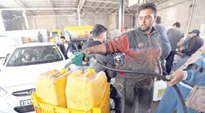 غزہ میں زبردست تاریکی میں خوف ودہشت کا منظر