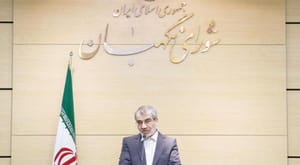ایرانی صدر کے عہدہ کے دوڑ سے احمدی نژاد پیچھے
