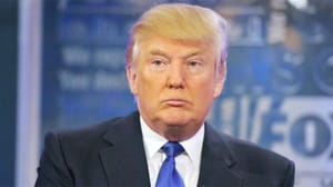 ٹرمپ  کی خود کو سفید نسل پرستوں سے دور رکھنے کی کوشش