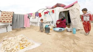 عین عیسی میں پھنسے شامی بے گھر افراد "ویزا” کے منتظر