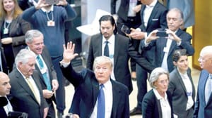 گلوبلائزیشن اور "سب سے پہلے امریکہ” آج آمنے سامنے