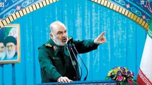 ایرانی گارڈ کا اسرائیل کے ساتھ دو فرنٹ کھولنے کی دھمکی