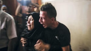 غزہ میں جنگ بندی کو کاغذ کے جہازوں سے خطرہ