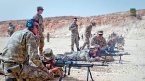 ایران پر قابو پانے کے لئے مشرقی شام میں امریکہ کی طرف سے 30 ہزار فوج کی ٹریننگ