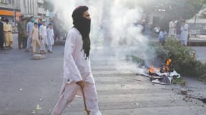 بیبی نامی خاتون کو کلین چٹ دینے کے سلسلہ میں پاکستان کے اندر مظاہرے