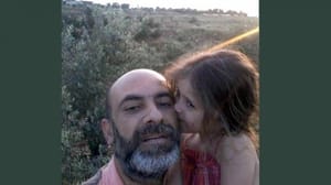 لبنانی بوعزیزی آگ کا شکار