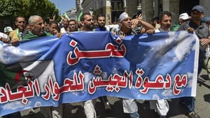 جزائر کی تحریک کی طرف سے تمام سابقہ جماعت کی معزولی کا اصرار