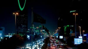 سعودی عرب کی طرف سے چوبیس گھنٹے تجارتی سرگرمیوں کو جاری رکھنے کا فیصلہ